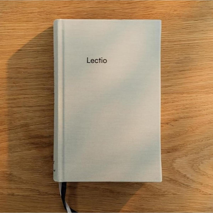 NIV Lectio Bible - A Simple, Ancient Way to Read the Library of Scripture - Cloth Over Board With Slipcase