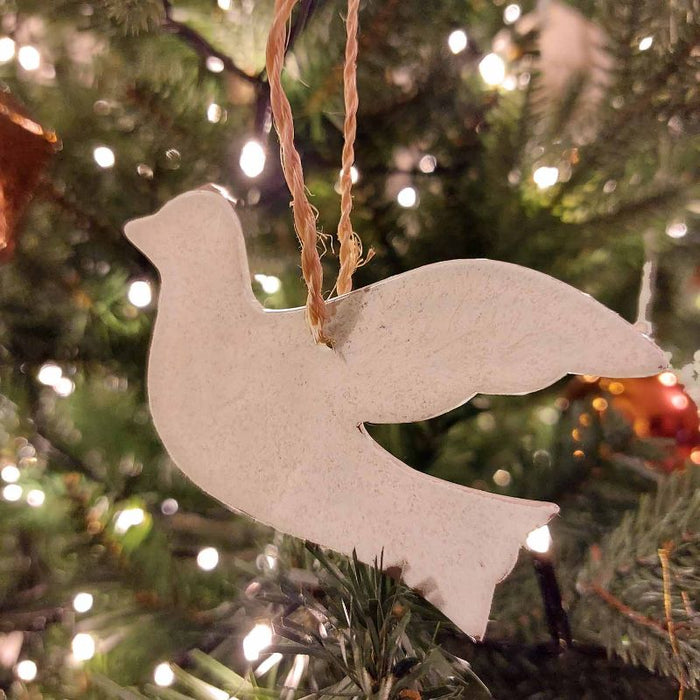 Dove of Peace, Handcarved Natural Soapstone 9.5cm / 3.75 Inches Wide